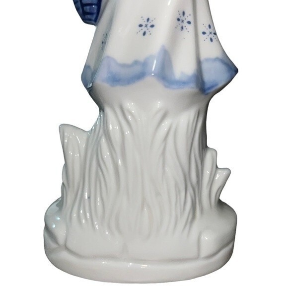 Vintage 1960s Porcelain Hand-painted Figurine Girl in Pigtails w/ Dove & Basket - Picture 8 of 12